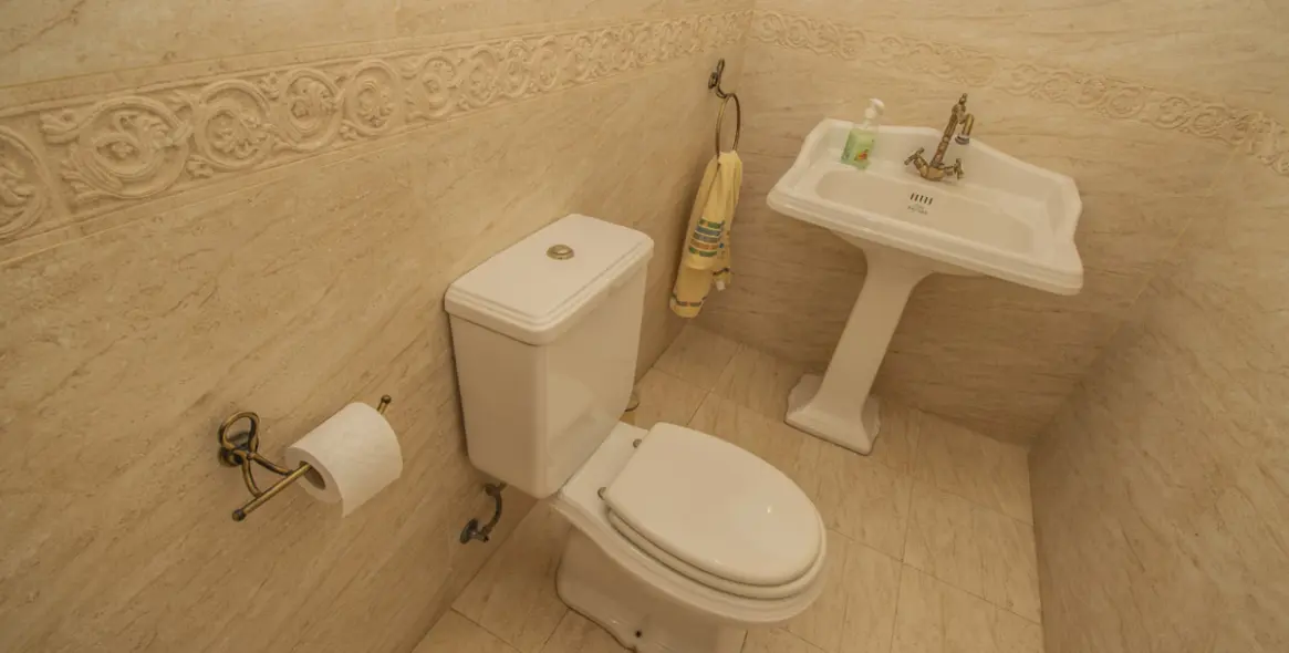 Продажа  отдельно стоящей виллы в Estepona 45