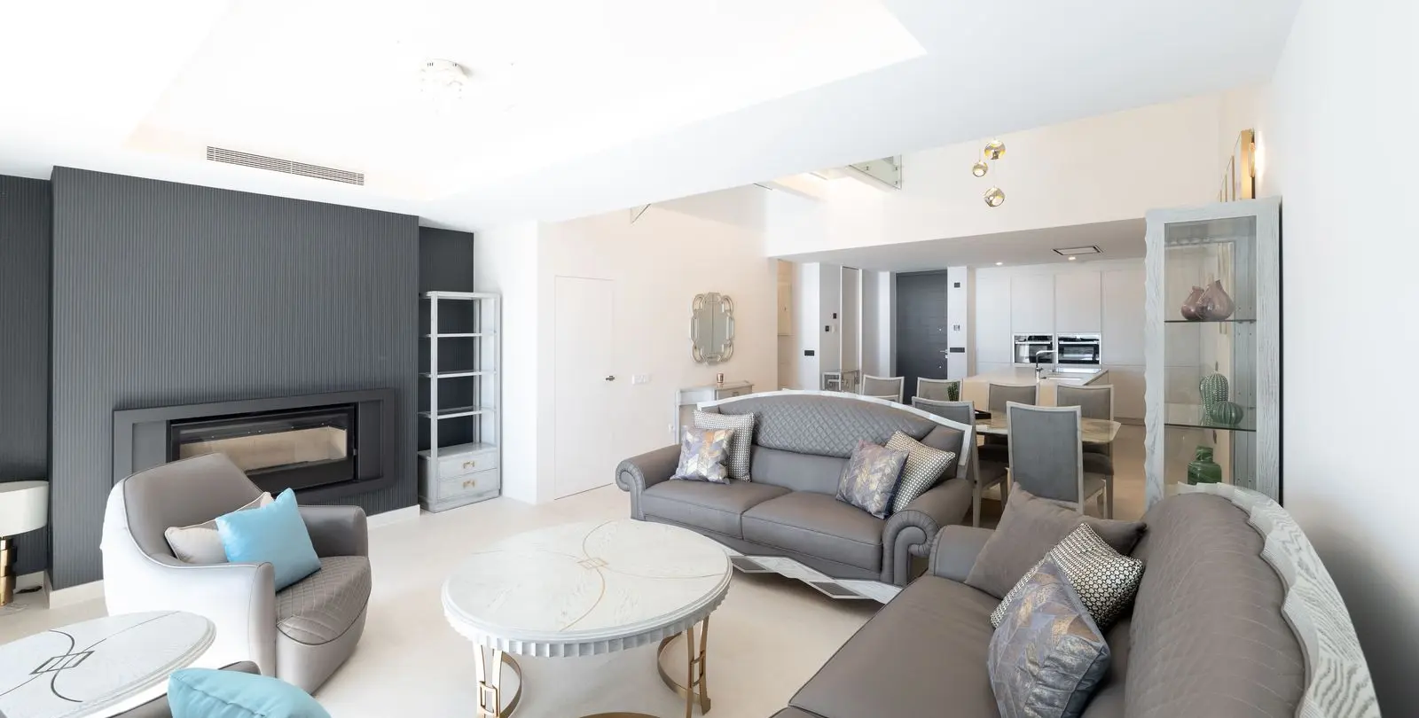 Sale of townhouse in Estepona 3