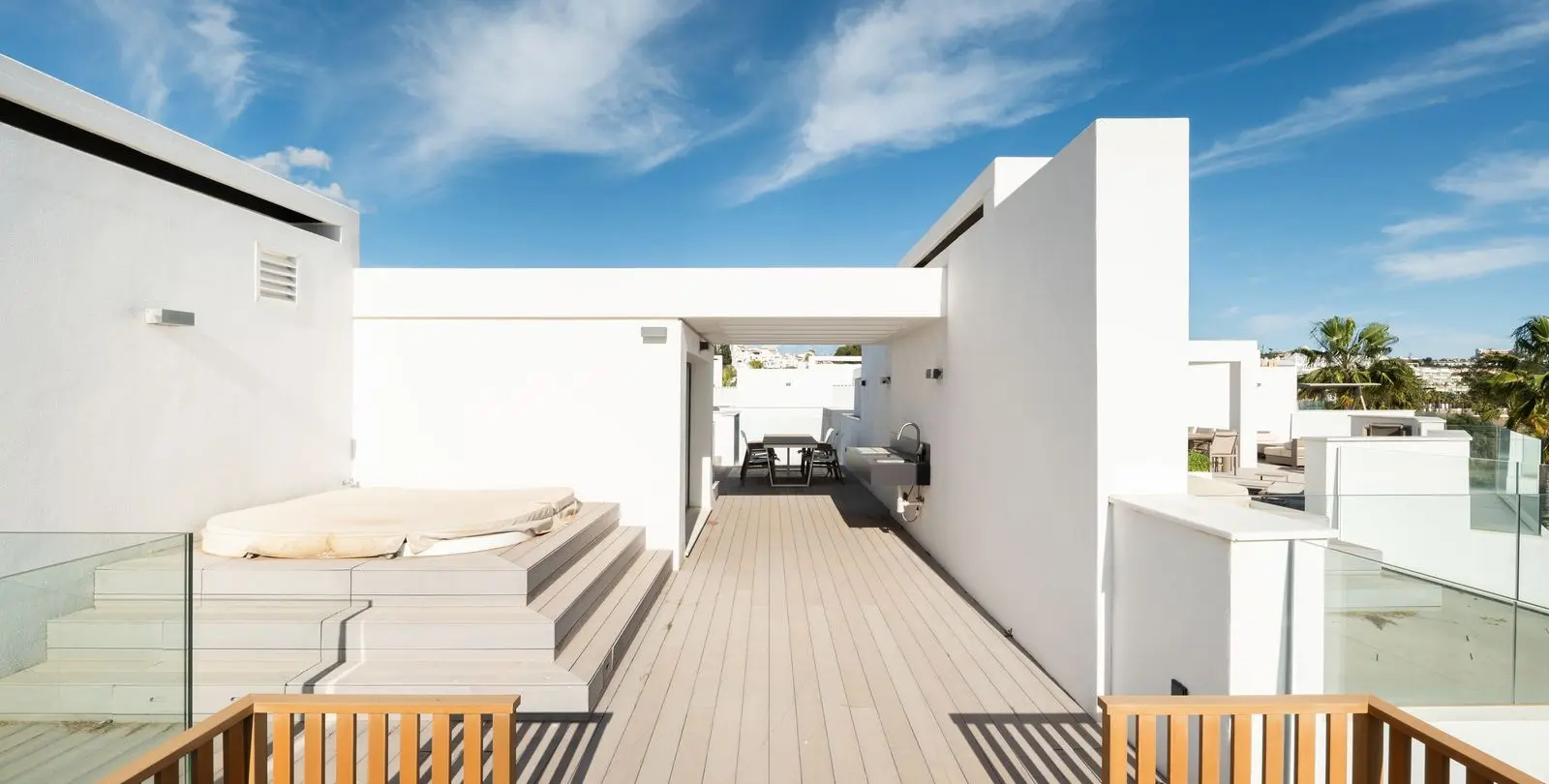 Sale of townhouse in Estepona 12