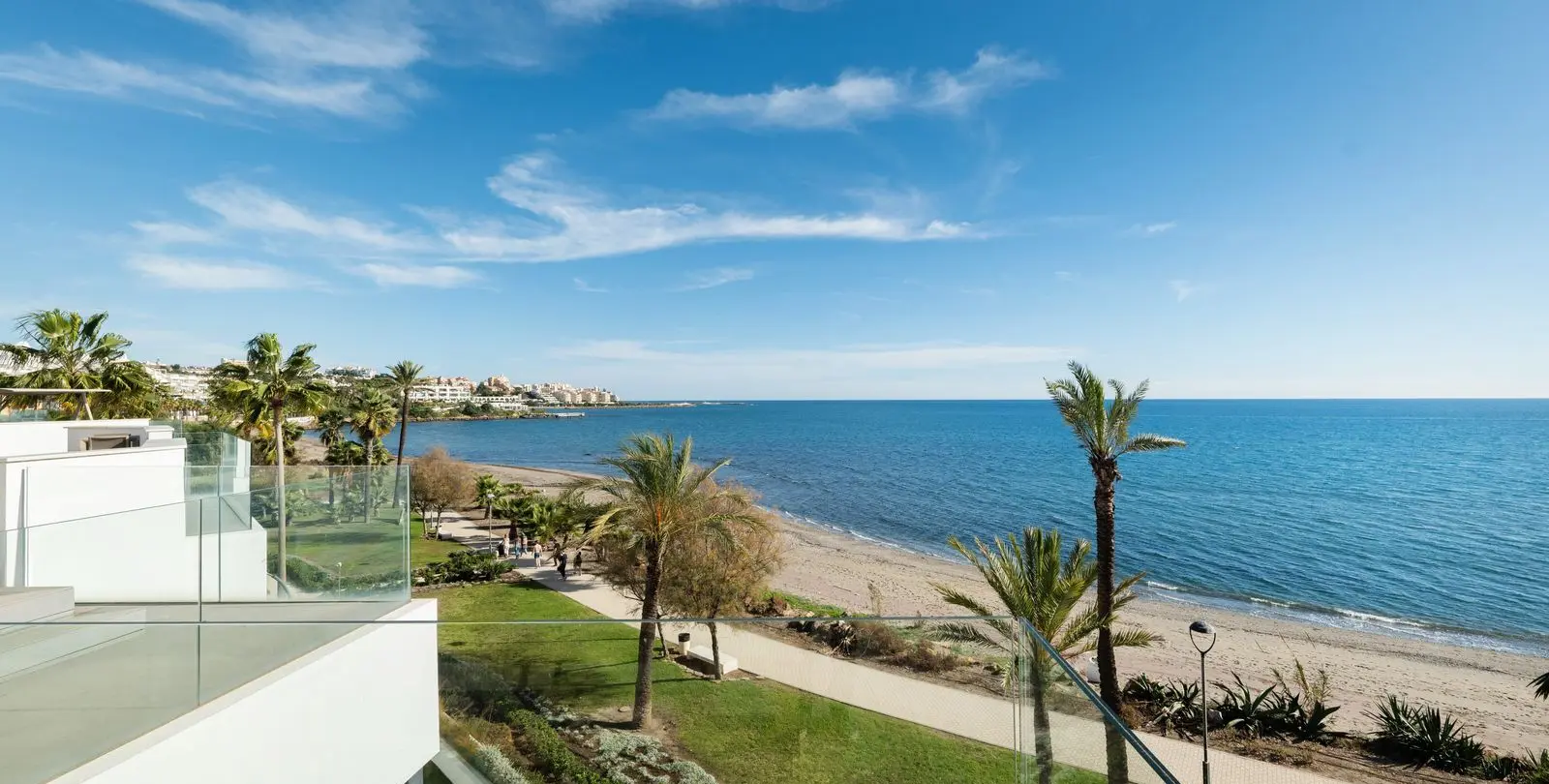 Sale of townhouse in Estepona 13