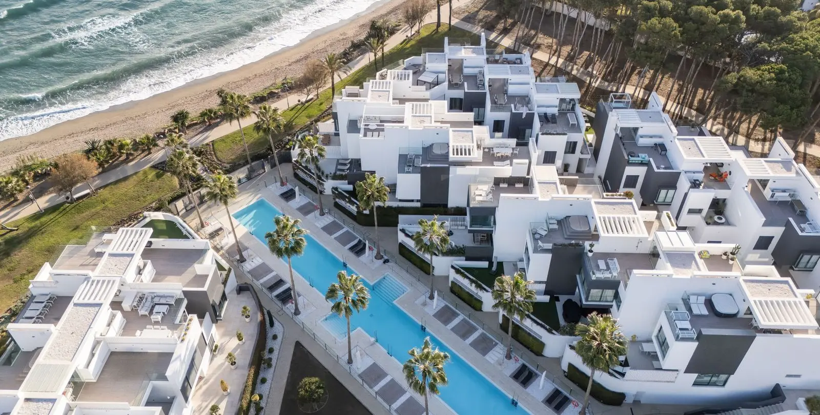 Sale of townhouse in Estepona 19