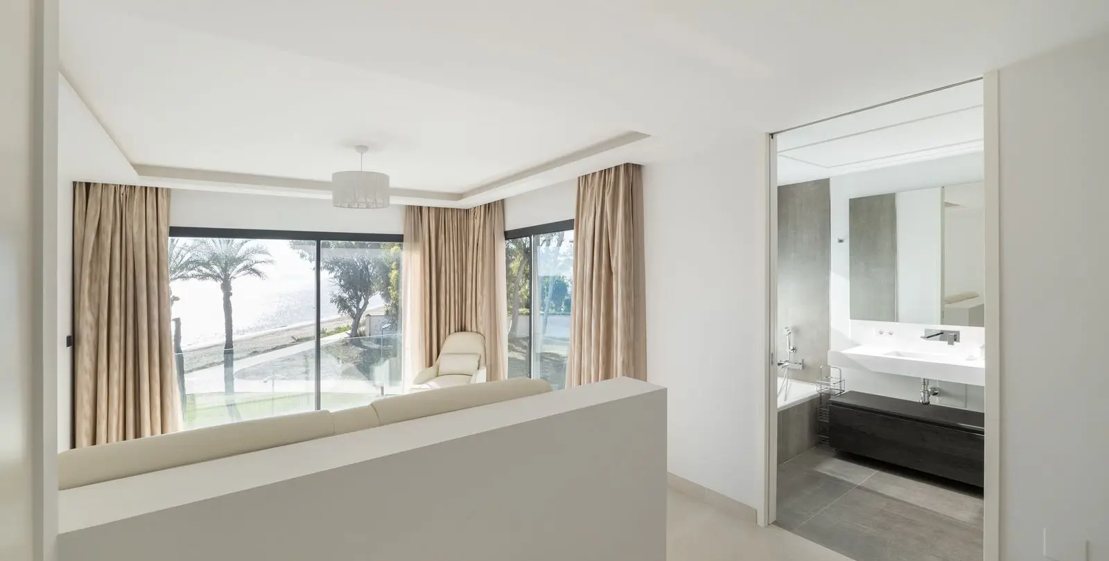 Sale of townhouse in Estepona 40