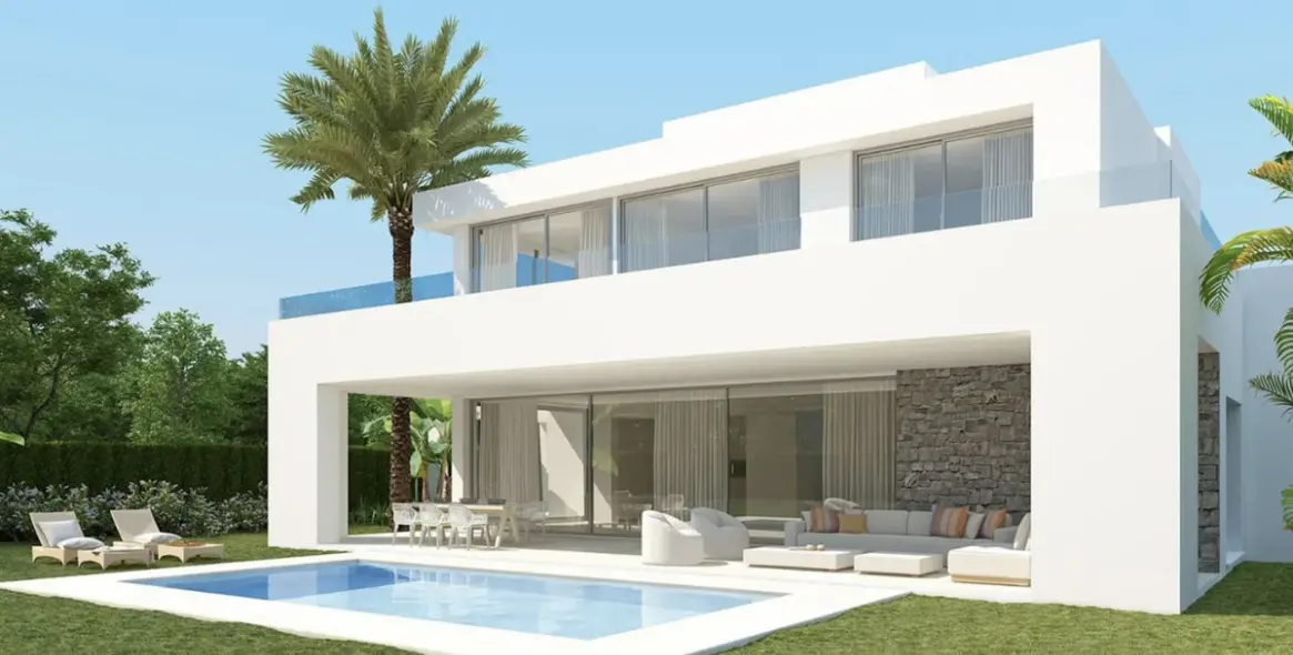 Venta de villa independiente en Marbella East (distrito Río Real) 1
