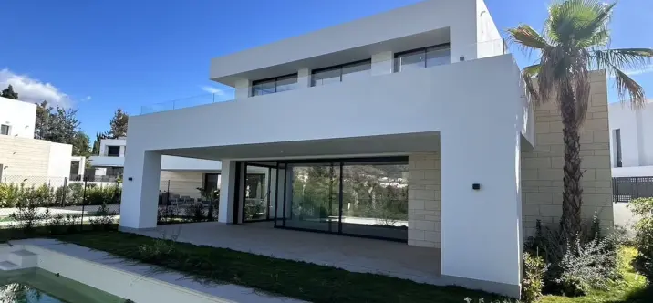 Villa independiente R4850854 1