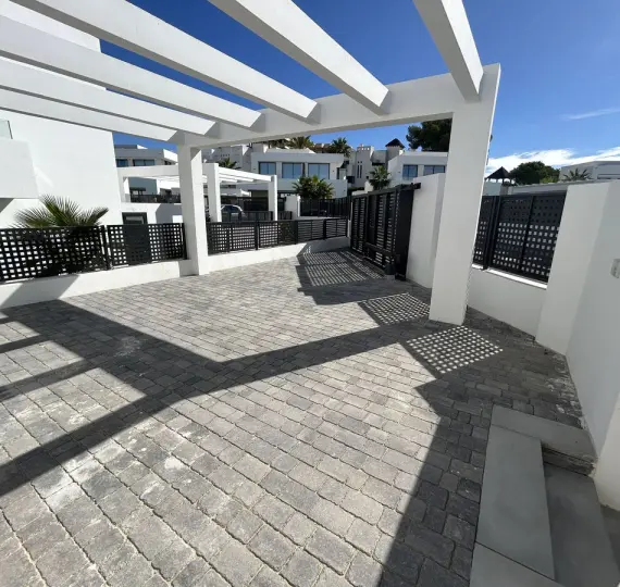 Villa independiente R4850854