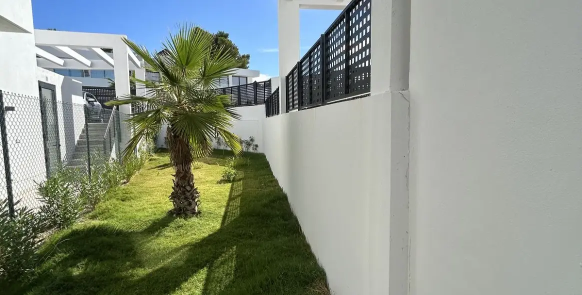 Venta de villa independiente en Marbella East (distrito Río Real) 5
