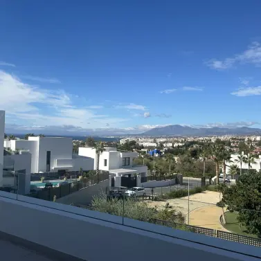 Venta de villa independiente en Río Real