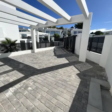 Venta de villa independiente en Río Real
