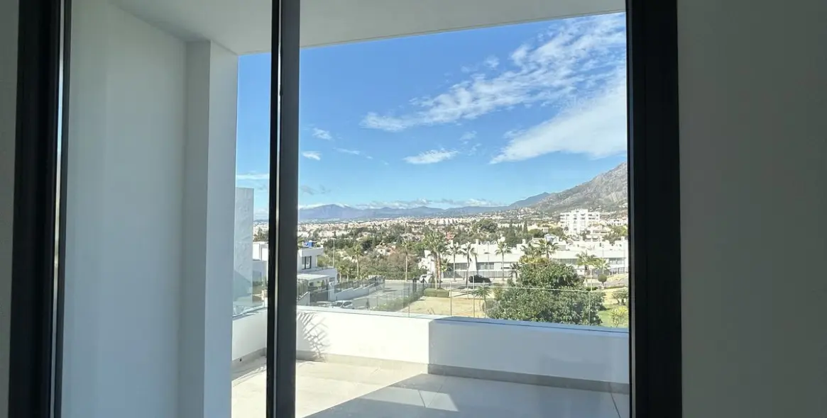 Venta de villa independiente en Río Real 14