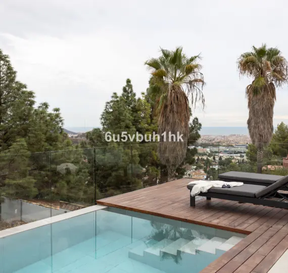 Oтдельно стоящая вилла R4873333