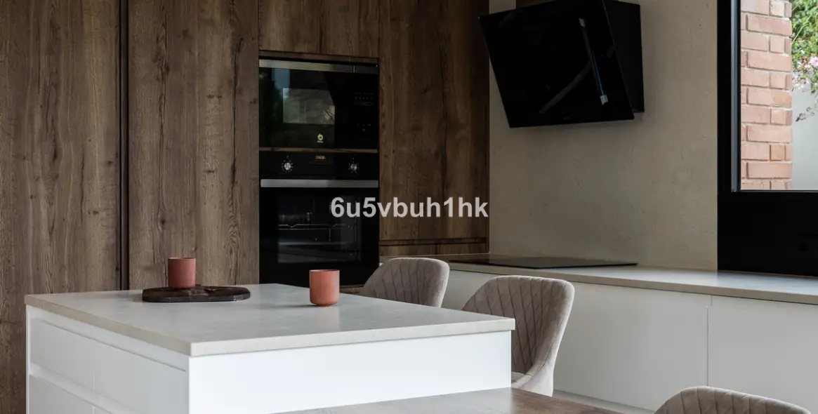 Продажа  отдельно стоящей виллы в Malaga (район Teatinos) 13