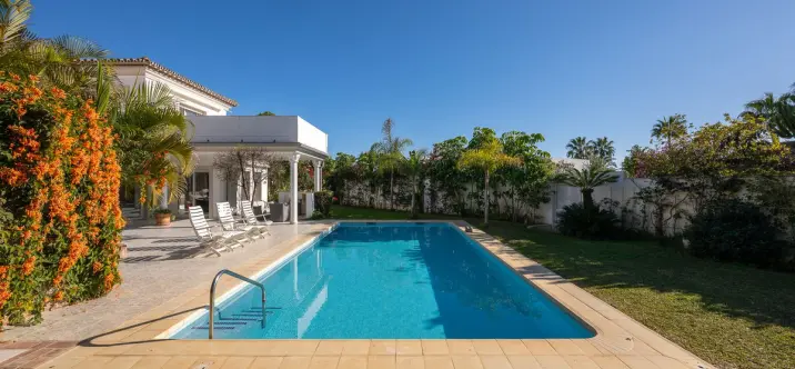 Detached villa R4937896 1