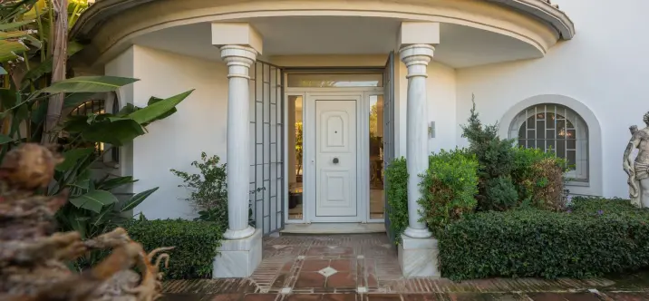 Detached villa R4937896 4