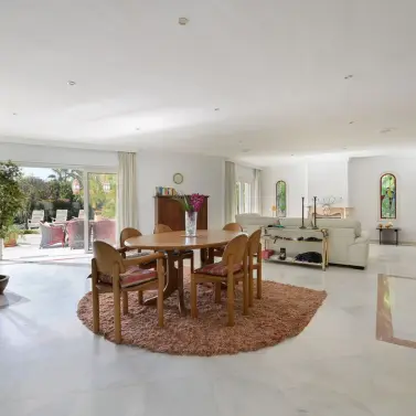 Venta de villa independiente en Marbesa