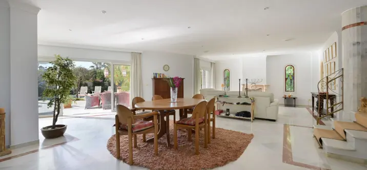 Venta de villa independiente en Marbesa 3