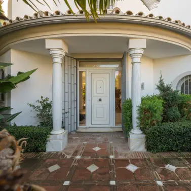 Venta de villa independiente en Marbesa