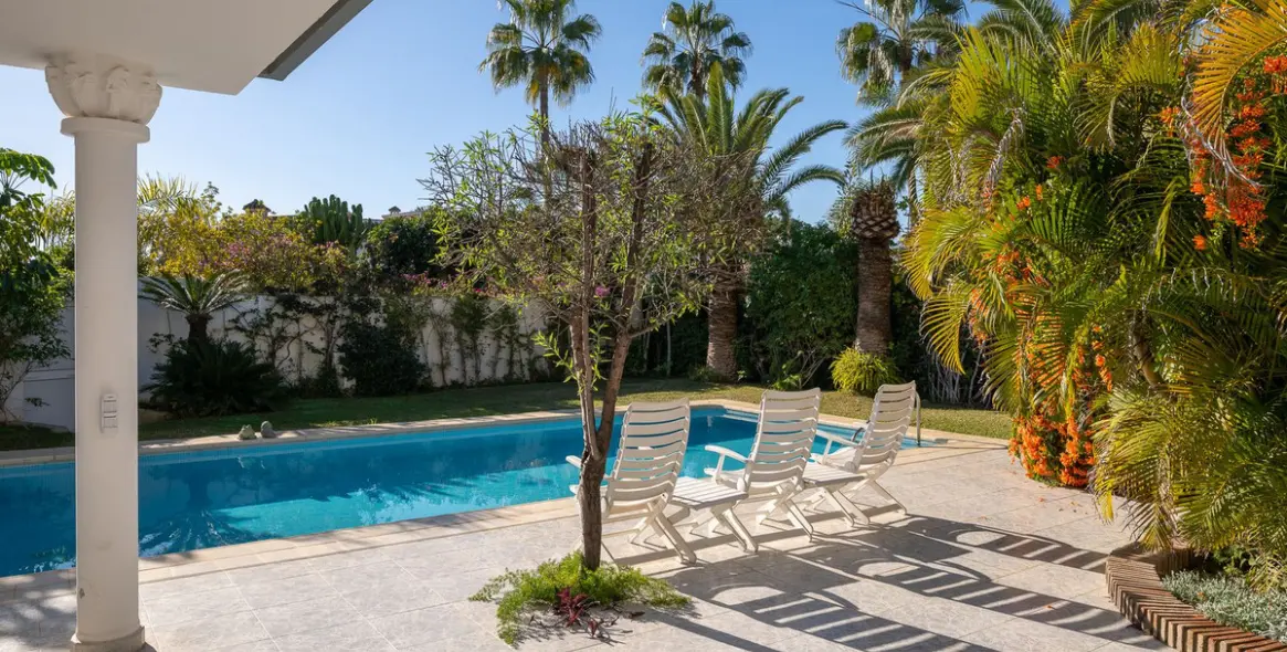 Venta de villa independiente en Marbesa 15