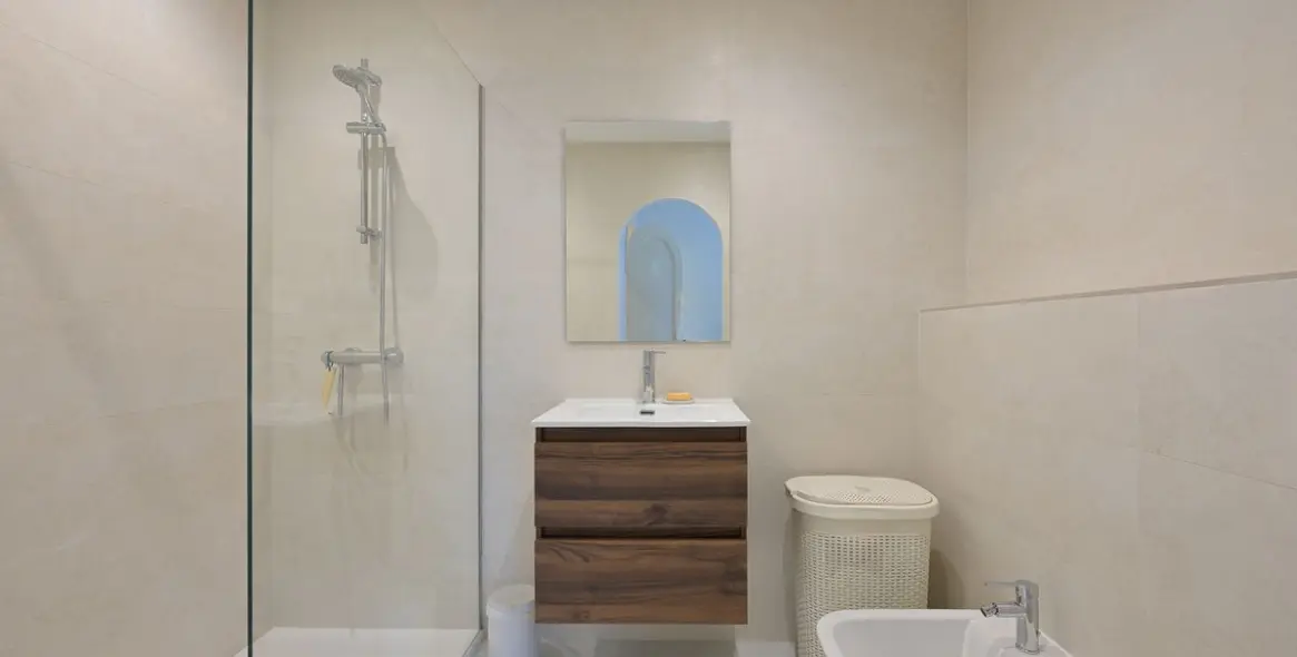 Продажа  отдельно стоящей виллы в Marbesa 42