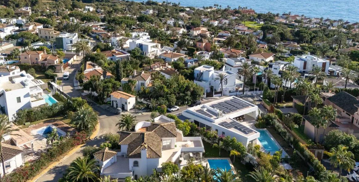 Продажа  отдельно стоящей виллы в Marbesa 64