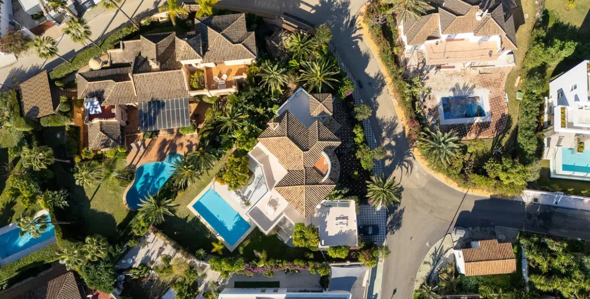 Продажа  отдельно стоящей виллы в Marbesa 69