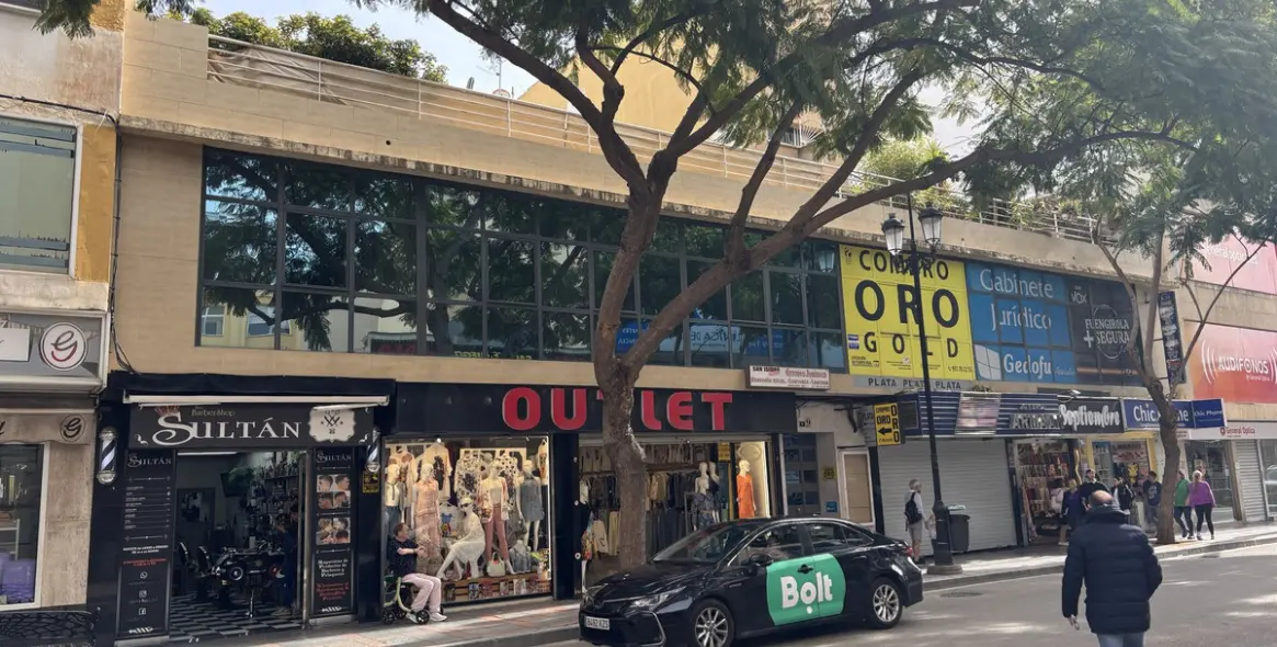 Sale of commercial premises in Fuengirola 1