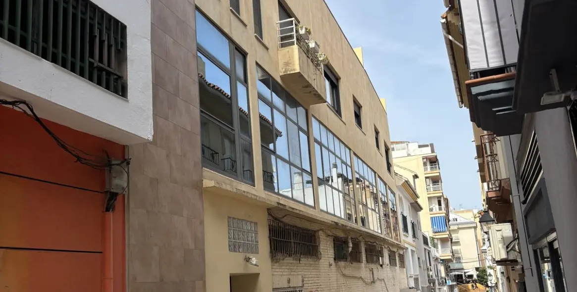 Sale of commercial premises in Fuengirola 9