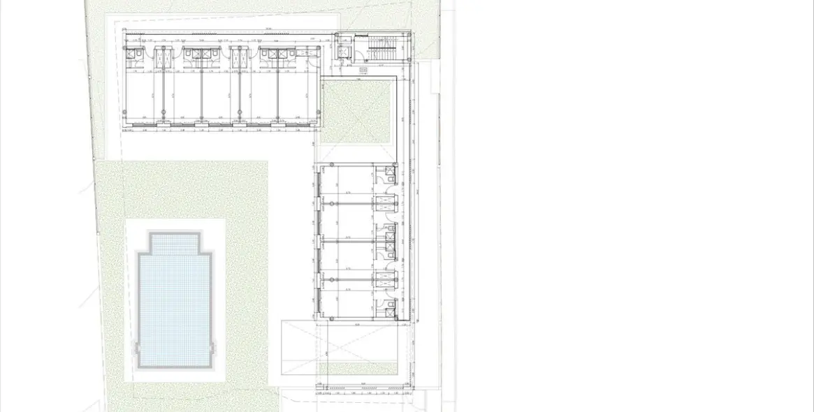 Sale of commercial plot in El Paraiso 13