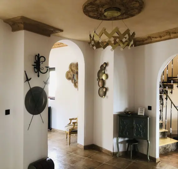 Продажа  отдельно стоящей виллы в Benalmadena