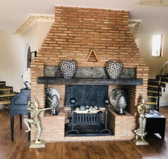 Продажа  отдельно стоящей виллы в Benalmadena