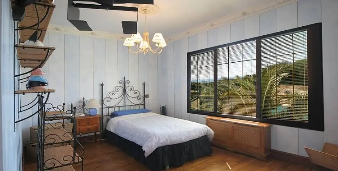 Продажа  отдельно стоящей виллы в Benalmadena 11