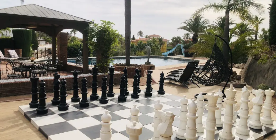 Продажа  отдельно стоящей виллы в Benalmadena 38