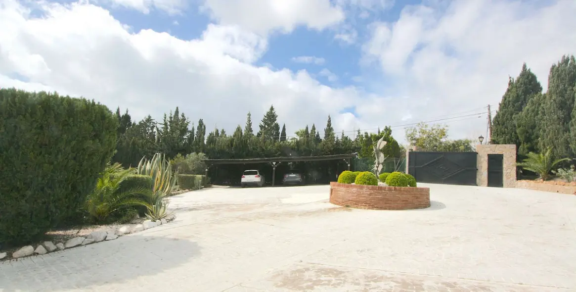 Продажа  отдельно стоящей виллы в Benalmadena Costa 5