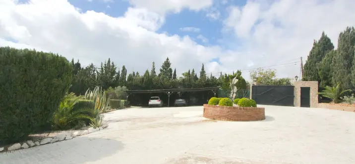 Продажа  отдельно стоящей виллы в Benalmadena Costa 4