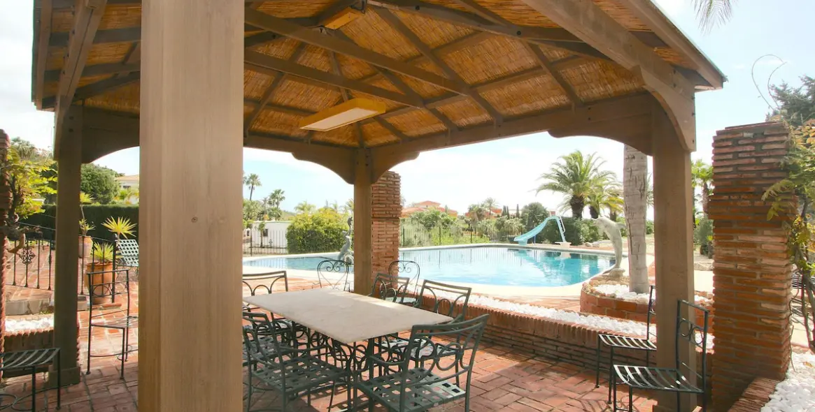 Продажа  отдельно стоящей виллы в Benalmadena Costa 6