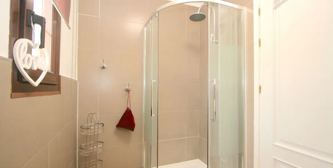 Продажа  отдельно стоящей виллы в Benalmadena Costa 30