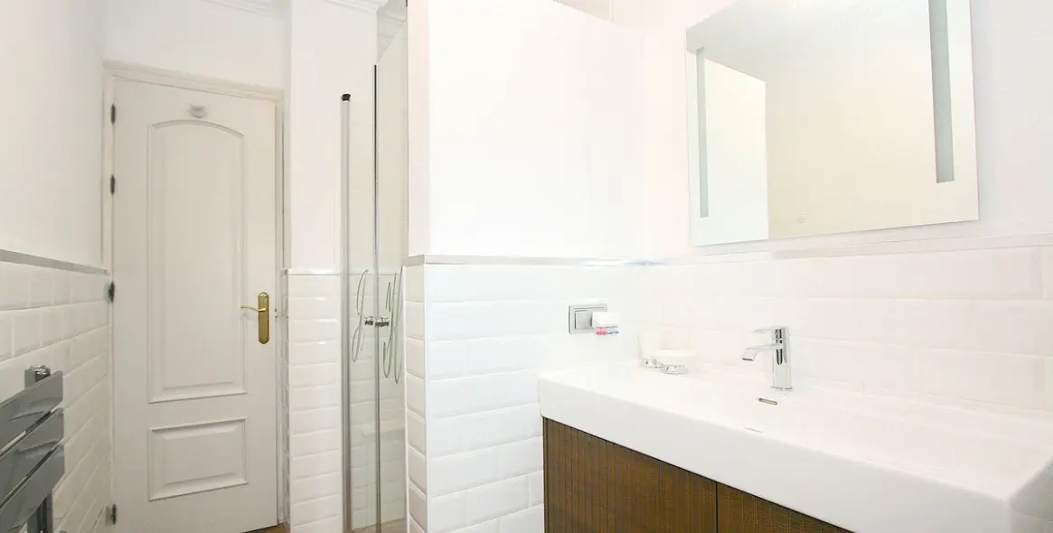 Продажа  отдельно стоящей виллы в Benalmadena Costa 32