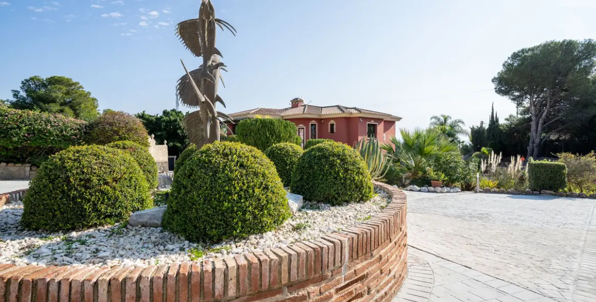 Продажа  отдельно стоящей виллы в Benalmadena Costa 43