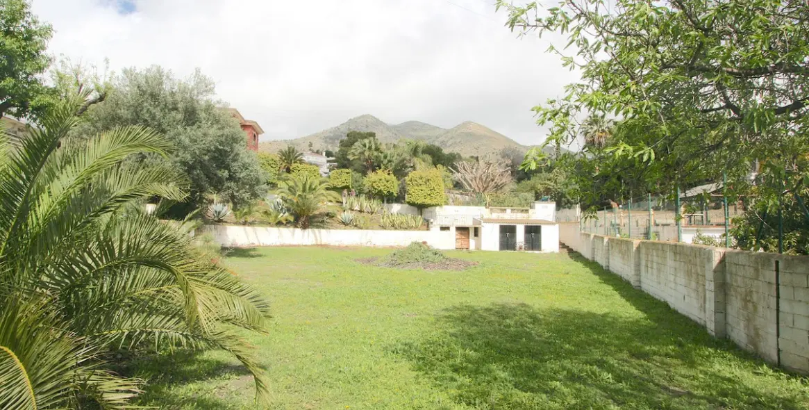 Продажа  отдельно стоящей виллы в Benalmadena Costa 50