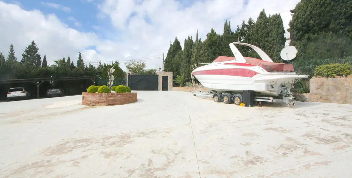 Продажа  отдельно стоящей виллы в Benalmadena Costa 56