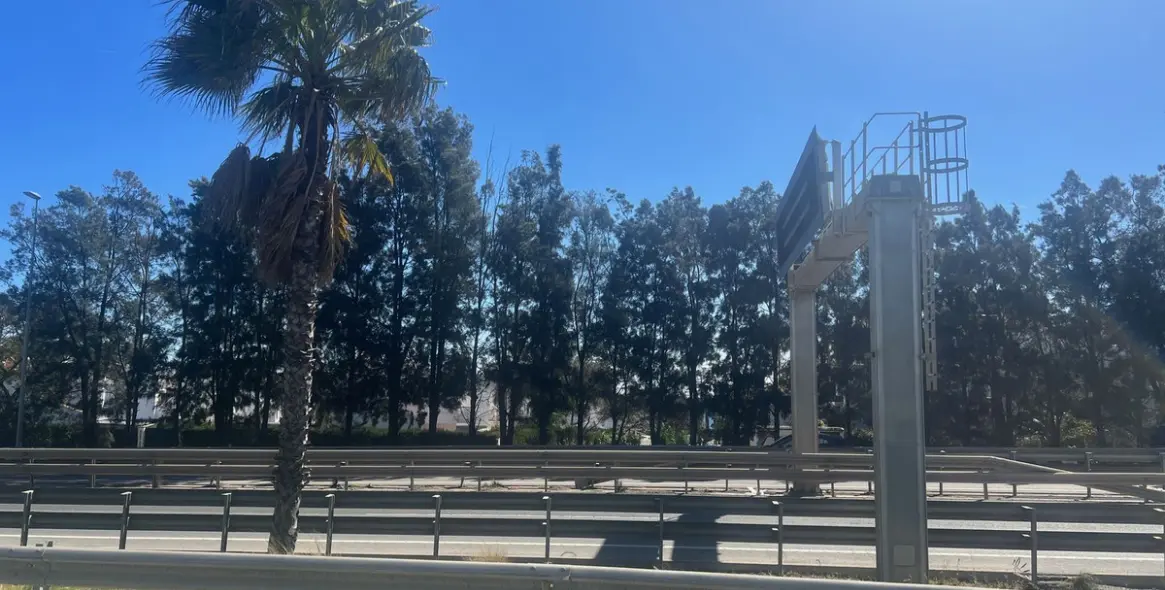 Sale of commercial plot in Estepona 5