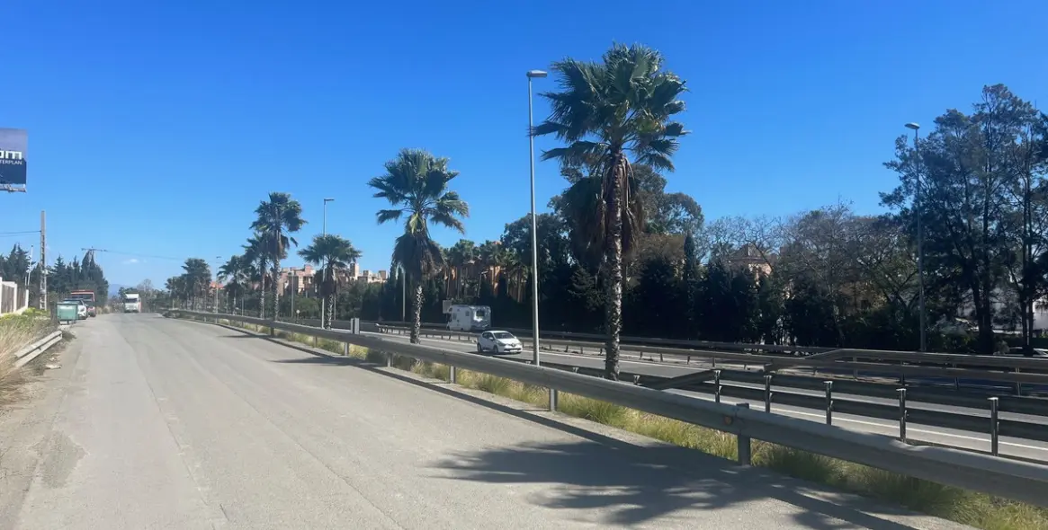 Sale of commercial plot in Estepona 6