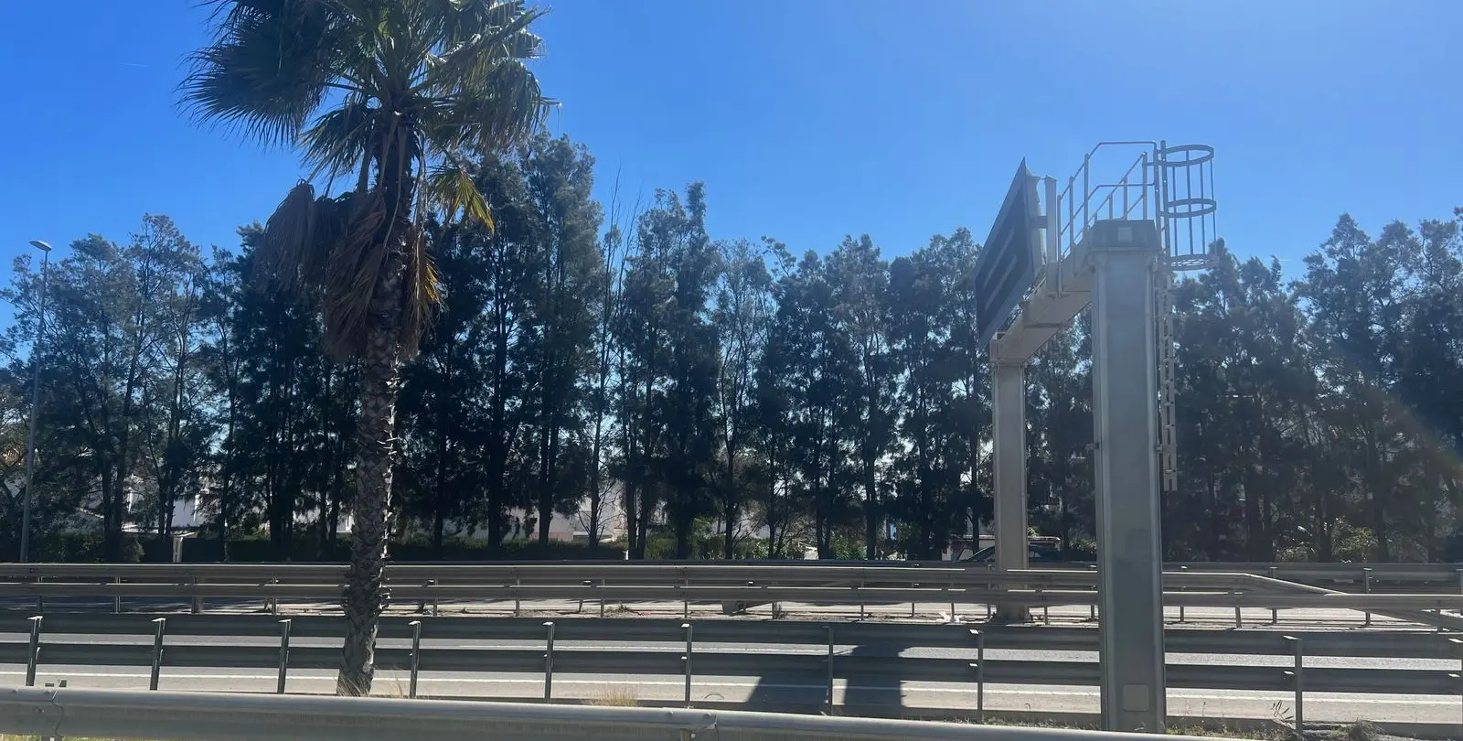 Sale of commercial plot in Estepona 5