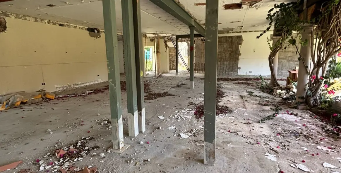 Sale of detached villa in New Golden Mile 4