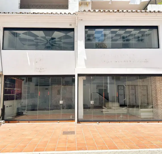 Продажа коммерческого помещения в Puerto Banús
