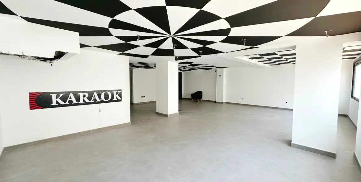 Продажа коммерческого помещения в Puerto Banús 16