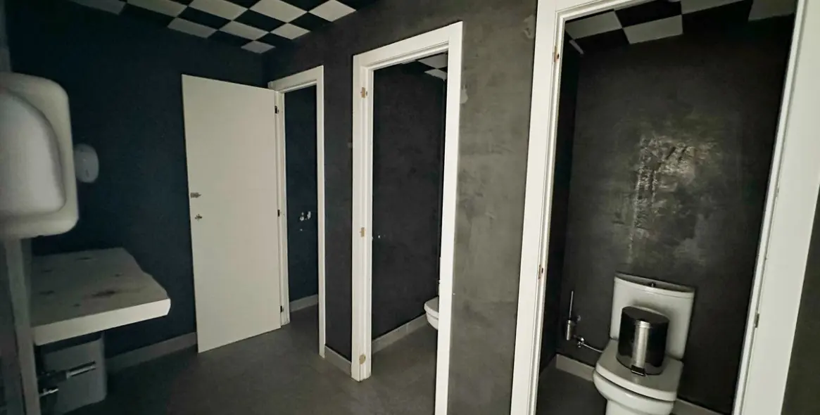 Продажа коммерческого помещения в Puerto Banús 21