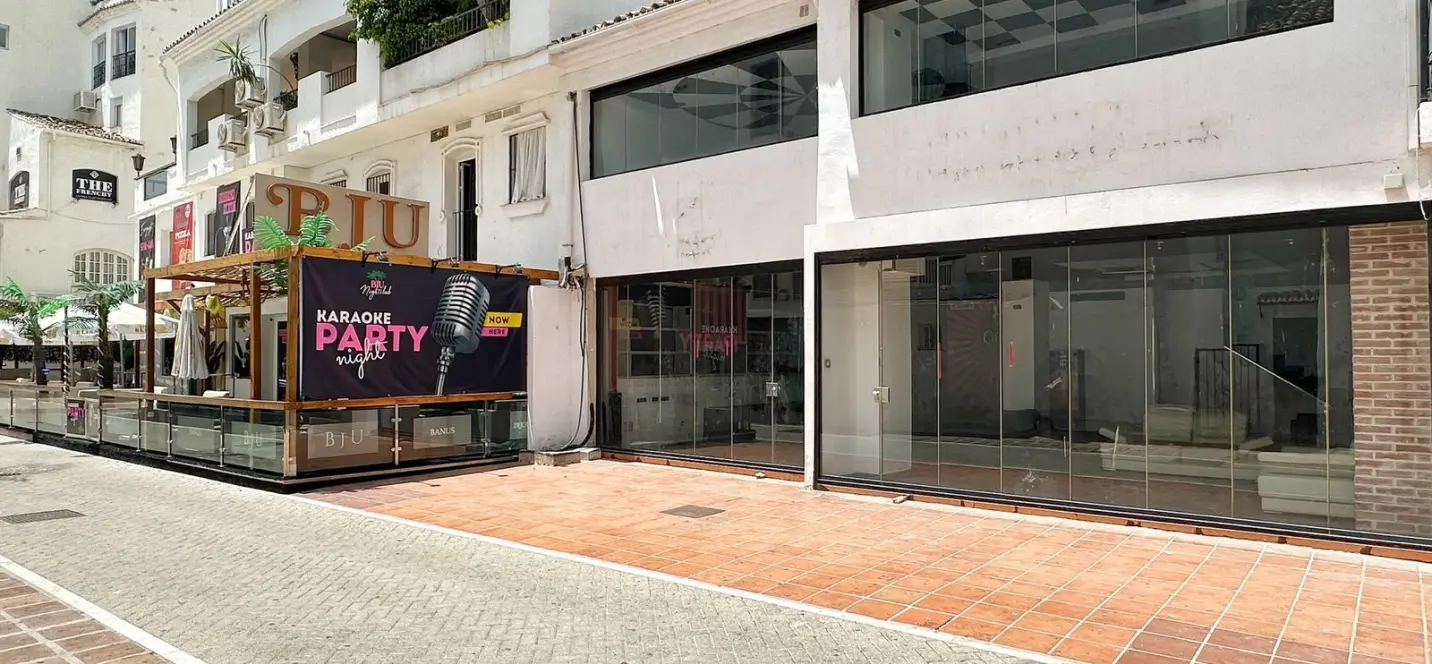 Venta de local comercial en Puerto Banús 4