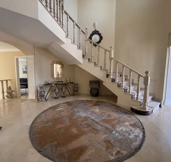 Продажа  отдельно стоящей виллы в Selwo