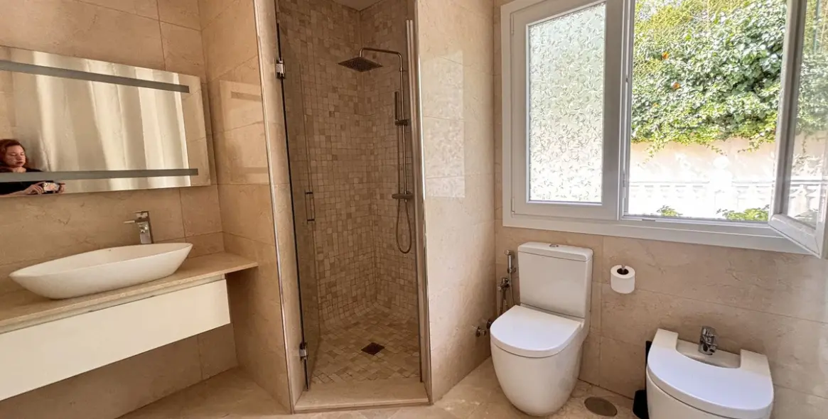 Sale of detached villa in Selwo 17