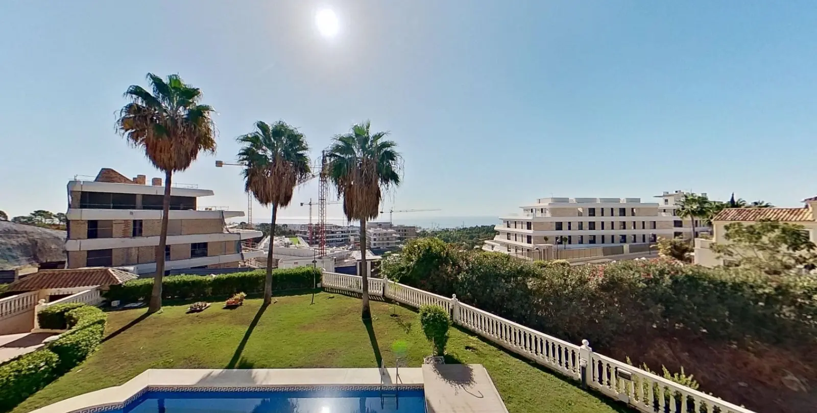 Venta de villa independiente en Selwo 6